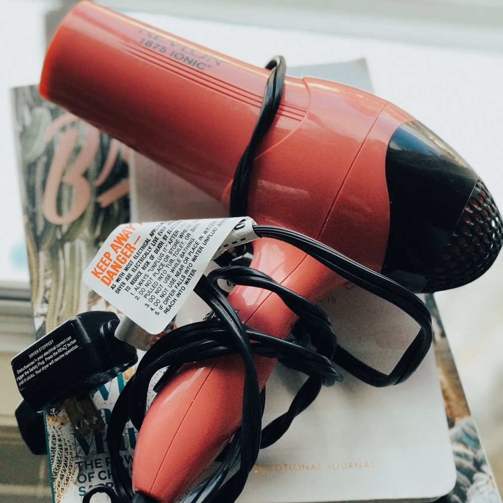 Revlon 1875 Ionic Blow-Dryer